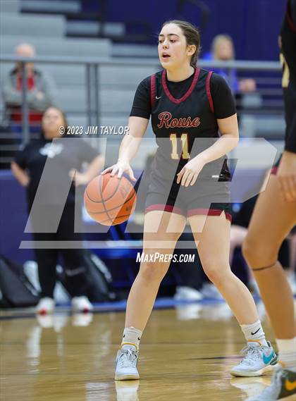 Thumbnail 1 in Rouse vs. Krum (Weatherford Raising Cane Christmas Classic) photogallery.