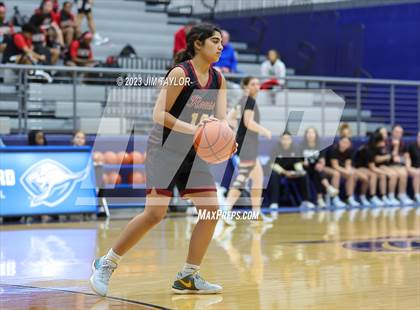 Thumbnail 1 in Rouse vs. Krum (Weatherford Raising Cane Christmas Classic) photogallery.