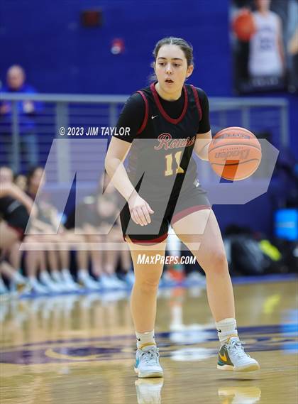 Thumbnail 3 in Rouse vs. Krum (Weatherford Raising Cane Christmas Classic) photogallery.