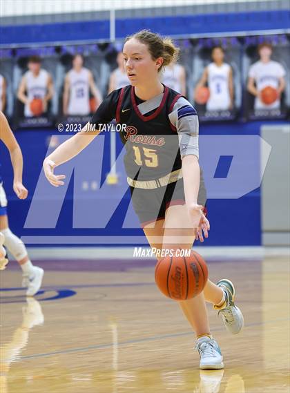 Thumbnail 1 in Rouse vs. Krum (Weatherford Raising Cane Christmas Classic) photogallery.