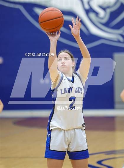 Thumbnail 1 in Rouse vs. Krum (Weatherford Raising Cane Christmas Classic) photogallery.