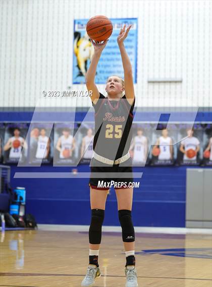 Thumbnail 1 in Rouse vs. Krum (Weatherford Raising Cane Christmas Classic) photogallery.