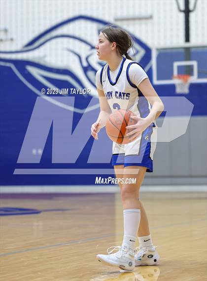 Thumbnail 2 in Rouse vs. Krum (Weatherford Raising Cane Christmas Classic) photogallery.