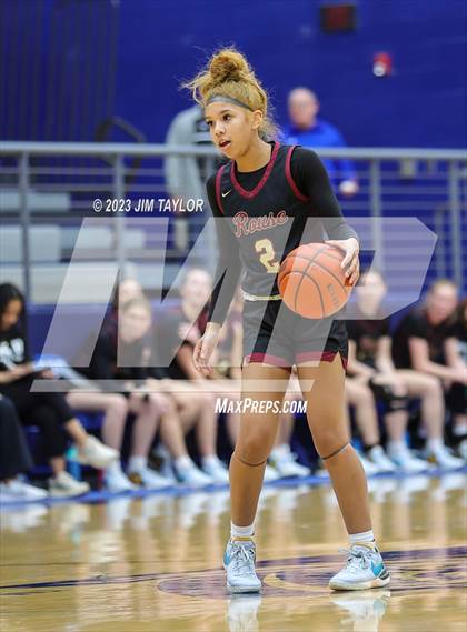 Thumbnail 2 in Rouse vs. Krum (Weatherford Raising Cane Christmas Classic) photogallery.