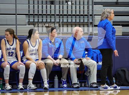 Thumbnail 1 in Rouse vs. Krum (Weatherford Raising Cane Christmas Classic) photogallery.