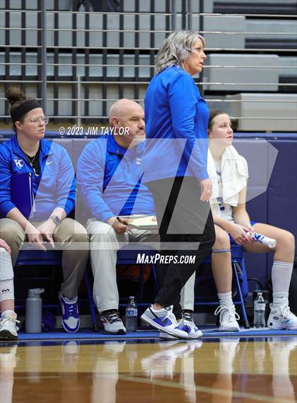 Thumbnail 1 in Rouse vs. Krum (Weatherford Raising Cane Christmas Classic) photogallery.