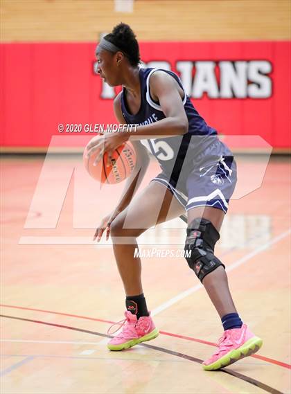 Thumbnail 2 in Snohomish vs. Meadowdale photogallery.