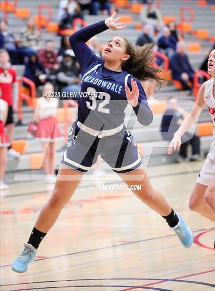 Thumbnail 3 in Snohomish vs. Meadowdale photogallery.