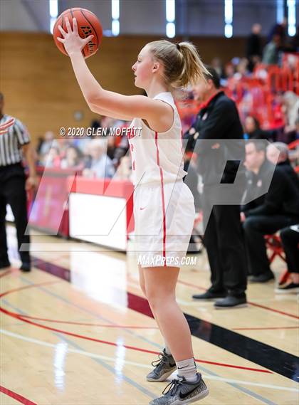 Thumbnail 3 in Snohomish vs. Meadowdale photogallery.