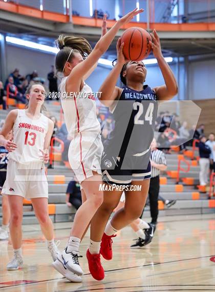 Thumbnail 3 in Snohomish vs. Meadowdale photogallery.