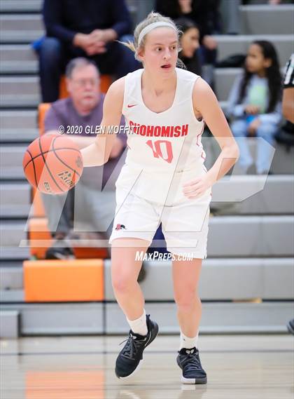 Thumbnail 3 in Snohomish vs. Meadowdale photogallery.