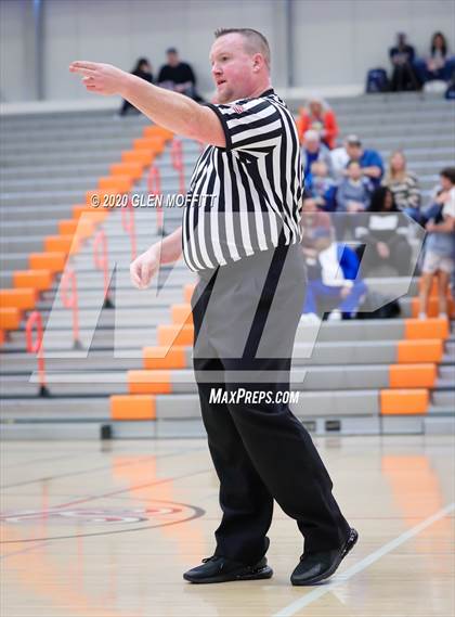 Thumbnail 2 in Snohomish vs. Meadowdale photogallery.