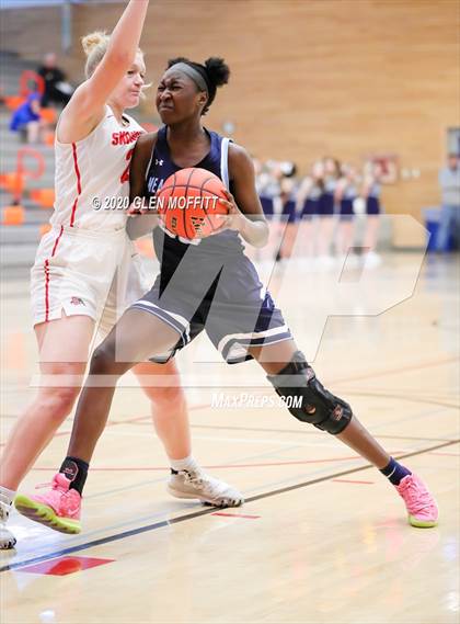 Thumbnail 3 in Snohomish vs. Meadowdale photogallery.