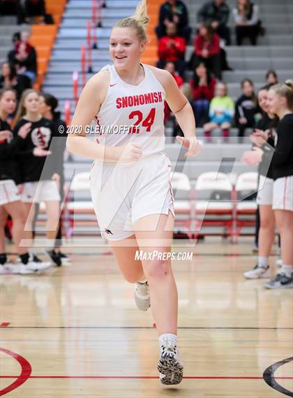 Thumbnail 2 in Snohomish vs. Meadowdale photogallery.