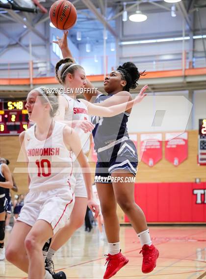 Thumbnail 1 in Snohomish vs. Meadowdale photogallery.