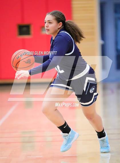 Thumbnail 2 in Snohomish vs. Meadowdale photogallery.