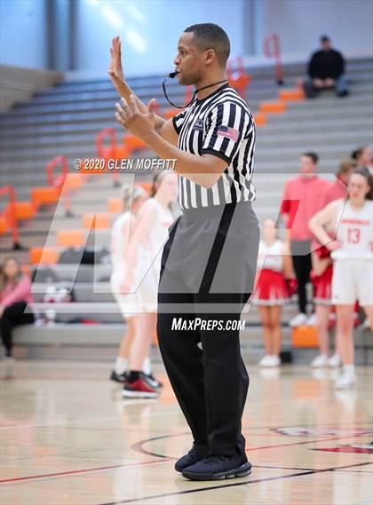 Thumbnail 3 in Snohomish vs. Meadowdale photogallery.