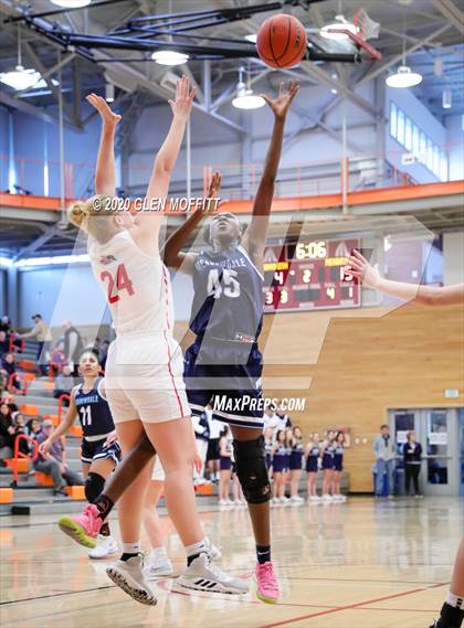 Thumbnail 3 in Snohomish vs. Meadowdale photogallery.