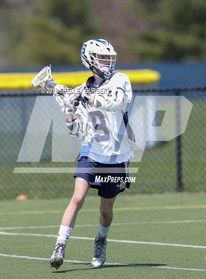 Thumbnail 1 in Staples vs Kellenberg Memorial photogallery.