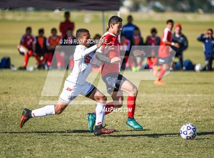 Thumbnail 3 in Richmond vs. San Clemente (Southern California High School Classic ) photogallery.