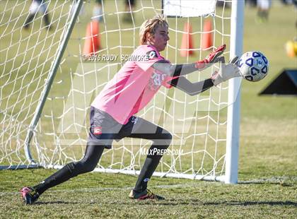Thumbnail 1 in Richmond vs. San Clemente (Southern California High School Classic ) photogallery.