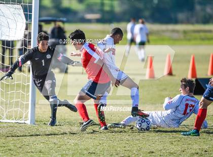 Thumbnail 2 in Richmond vs. San Clemente (Southern California High School Classic ) photogallery.