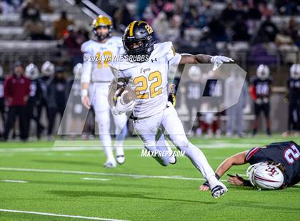 Thumbnail 3 in Malakoff @ Liberty-Eylau (UIL 3A DI Regional Final) photogallery.