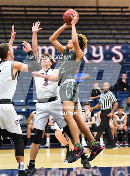 Thumbnail 3 in Moreau Catholic vs. Woodcreek (MaxPreps MLK Classic) photogallery.