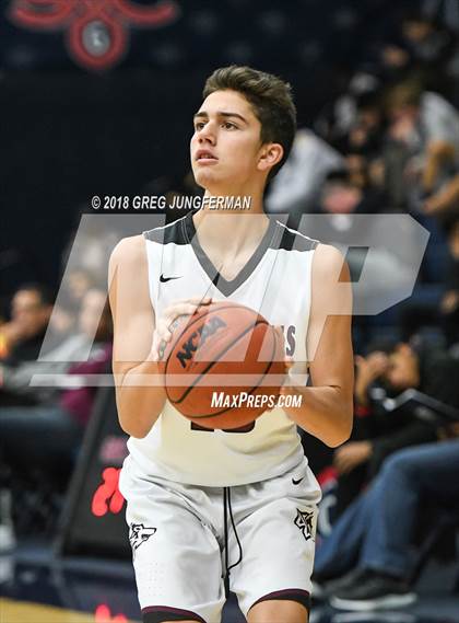 Thumbnail 3 in Moreau Catholic vs. Woodcreek (MaxPreps MLK Classic) photogallery.