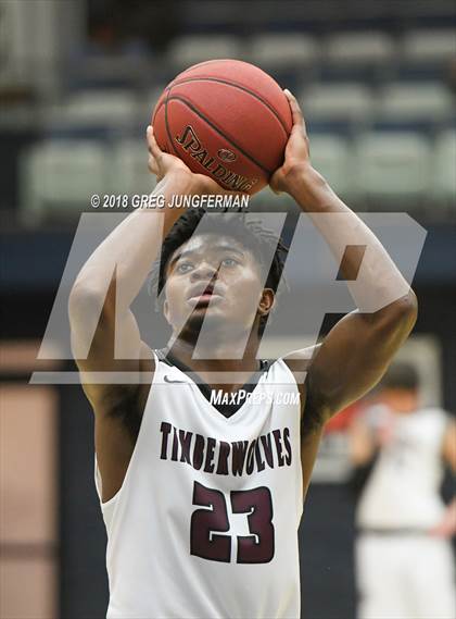 Thumbnail 1 in Moreau Catholic vs. Woodcreek (MaxPreps MLK Classic) photogallery.