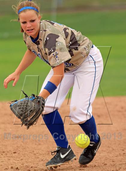 Thumbnail 3 in Clovis vs Calaveras (NorCal Classic) photogallery.
