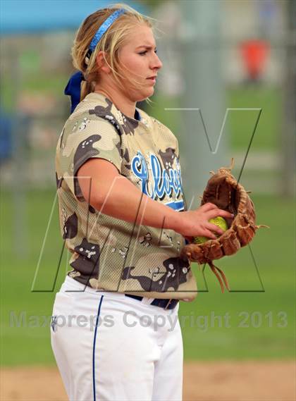 Thumbnail 1 in Clovis vs Calaveras (NorCal Classic) photogallery.