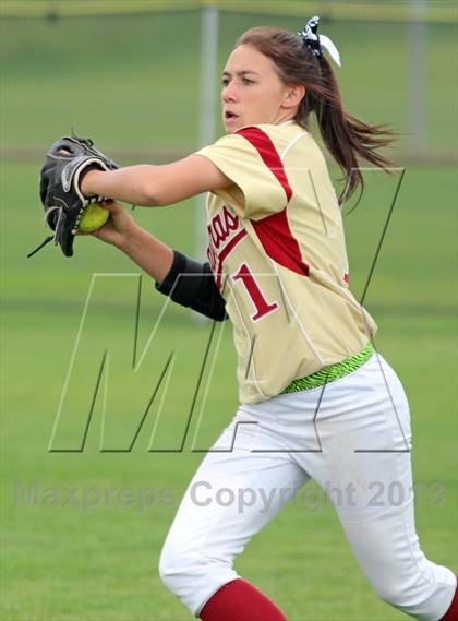 Thumbnail 3 in Clovis vs Calaveras (NorCal Classic) photogallery.