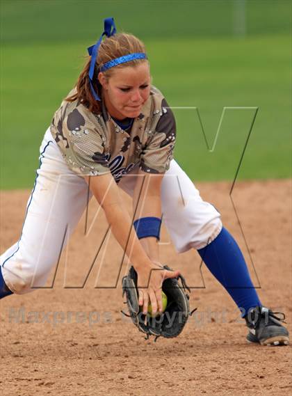 Thumbnail 3 in Clovis vs Calaveras (NorCal Classic) photogallery.