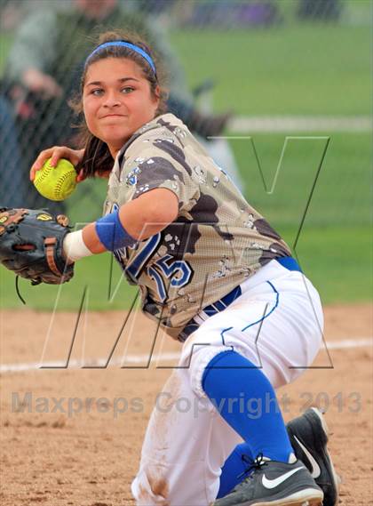 Thumbnail 1 in Clovis vs Calaveras (NorCal Classic) photogallery.