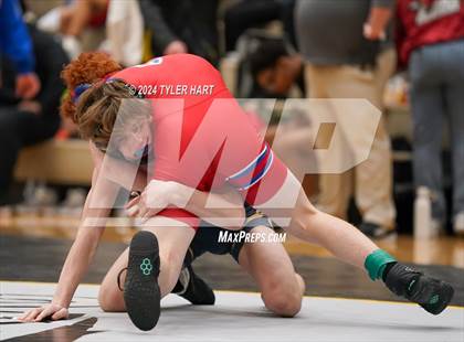 Thumbnail 1 in IHSAA Sectional 25 (Avon) photogallery.