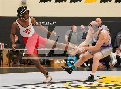 Thumbnail 2 in IHSAA Sectional 25 (Avon) photogallery.