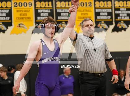 Thumbnail 2 in IHSAA Sectional 25 (Avon) photogallery.