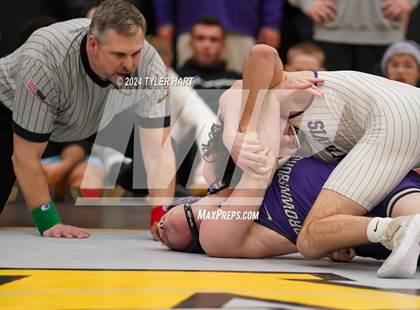 Thumbnail 3 in IHSAA Sectional 25 (Avon) photogallery.
