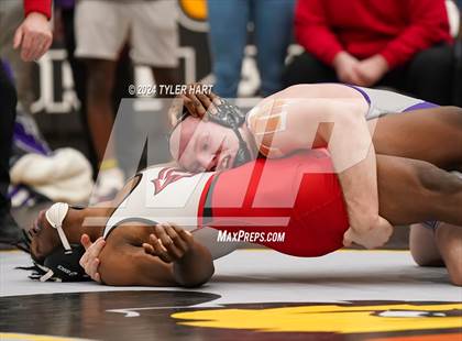 Thumbnail 3 in IHSAA Sectional 25 (Avon) photogallery.
