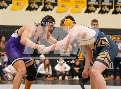 Thumbnail 3 in IHSAA Sectional 25 (Avon) photogallery.
