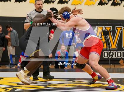 Thumbnail 1 in IHSAA Sectional 25 (Avon) photogallery.