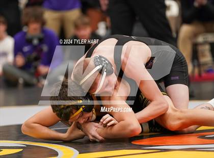 Thumbnail 3 in IHSAA Sectional 25 (Avon) photogallery.