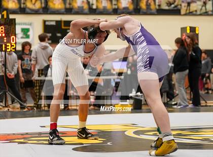 Thumbnail 1 in IHSAA Sectional 25 (Avon) photogallery.