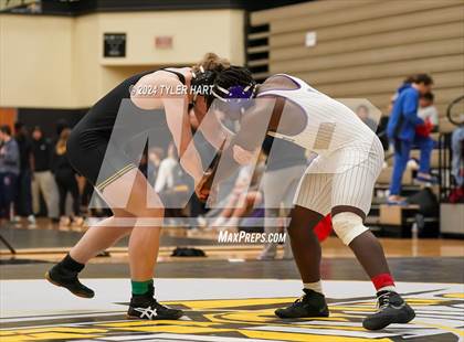 Thumbnail 3 in IHSAA Sectional 25 (Avon) photogallery.