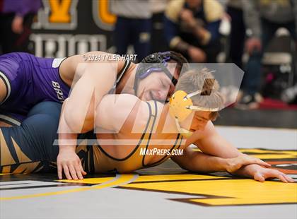 Thumbnail 3 in IHSAA Sectional 25 (Avon) photogallery.