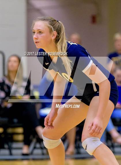 Thumbnail 3 in Poth vs. Marion (UIL 3A Area Playoff) photogallery.