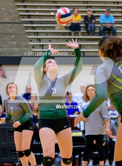 Thumbnail 3 in Poth vs. Marion (UIL 3A Area Playoff) photogallery.