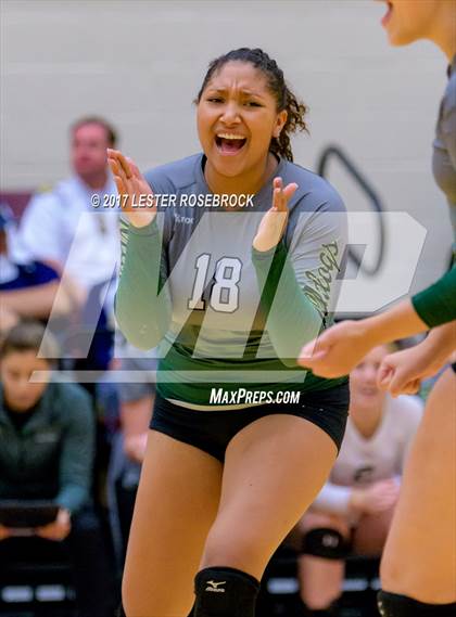 Thumbnail 2 in Poth vs. Marion (UIL 3A Area Playoff) photogallery.