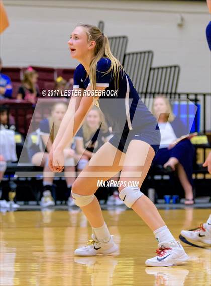 Thumbnail 3 in Poth vs. Marion (UIL 3A Area Playoff) photogallery.